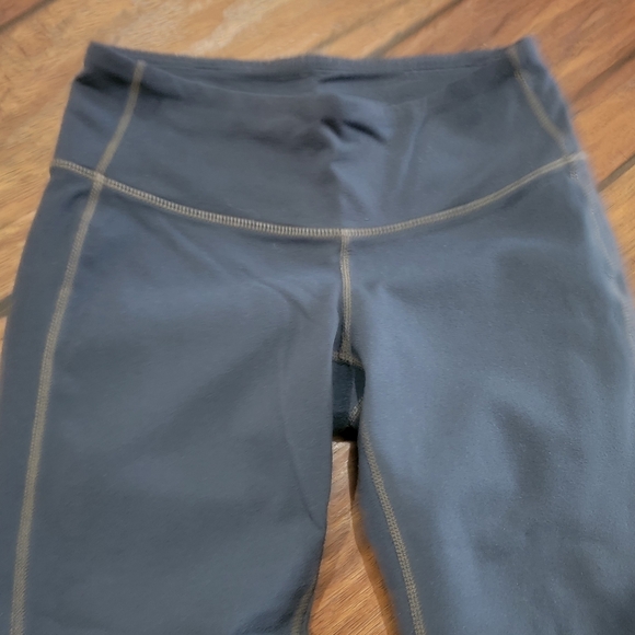 Athleta leggings - Picture 3 of 6